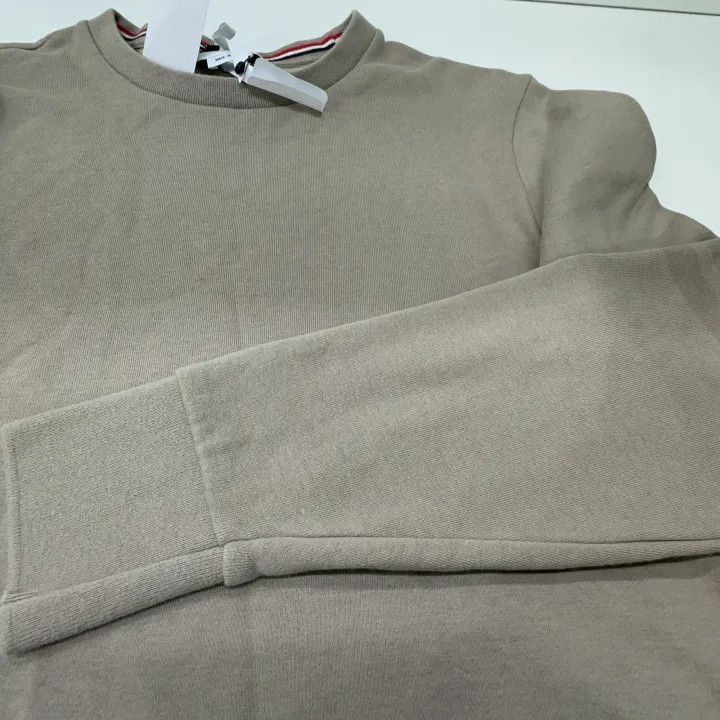 Thom Browne Thom Browne Classic Beige Long Sleeve Sweatshirt 0079 Size US M / EU 48-50 / 2 - 8 Thumbnail