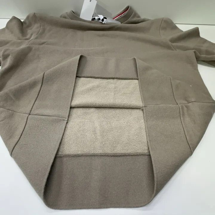 Thom Browne Thom Browne Classic Beige Long Sleeve Sweatshirt 0079 Size US M / EU 48-50 / 2 - 10 Thumbnail