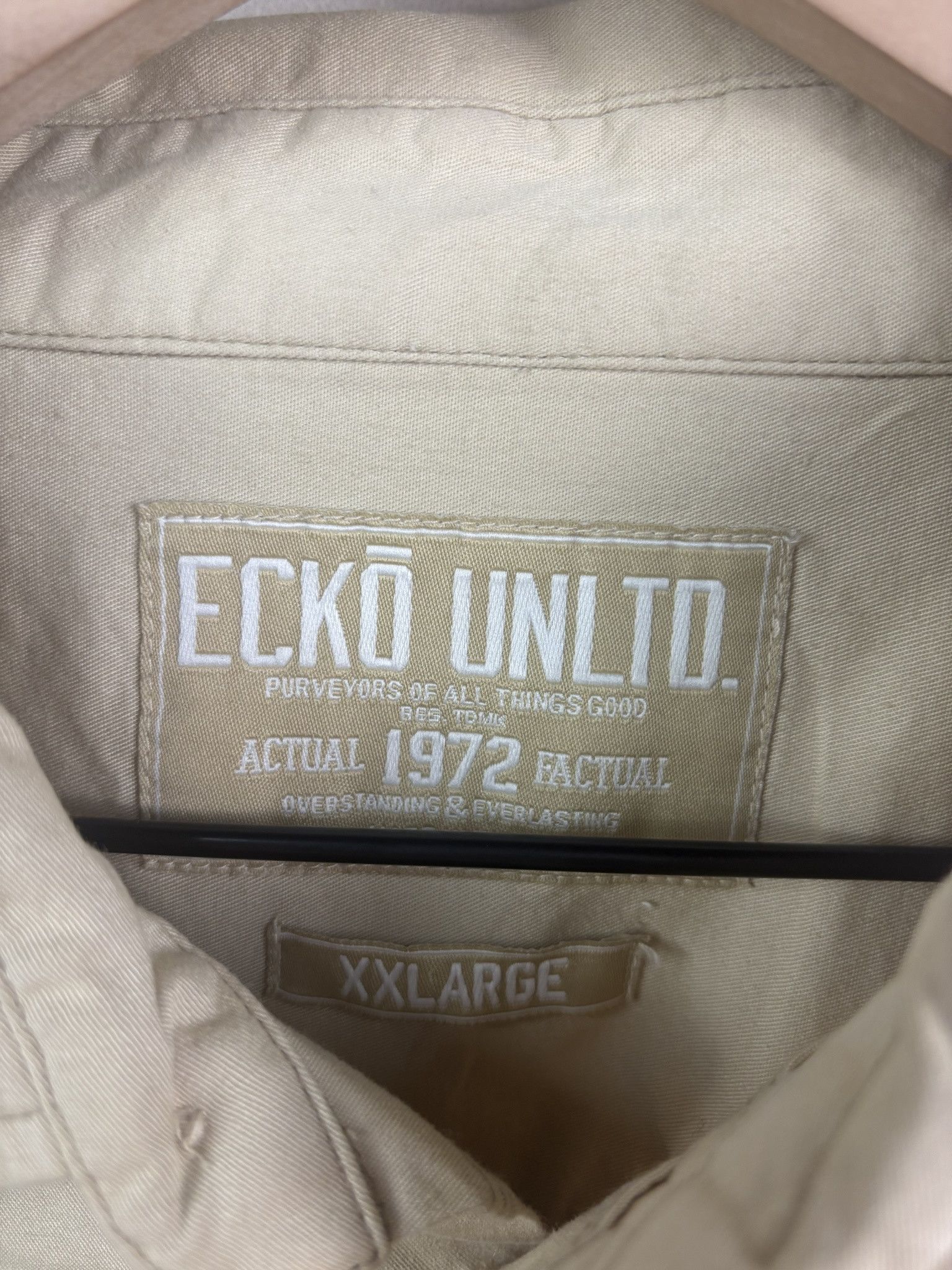 Vintage Vintage Y2K Ecko Unltd Tan Embroidered Short Sleeve Button Up Size XXL Size US XXL / EU 58 / 5 - 2 Thumbnail