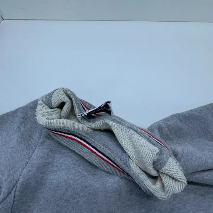 Thom Browne Thom Browne Classic Gray Striped Sweatshirt 0079 Size US S / EU 44-46 / 1 - 7 Thumbnail