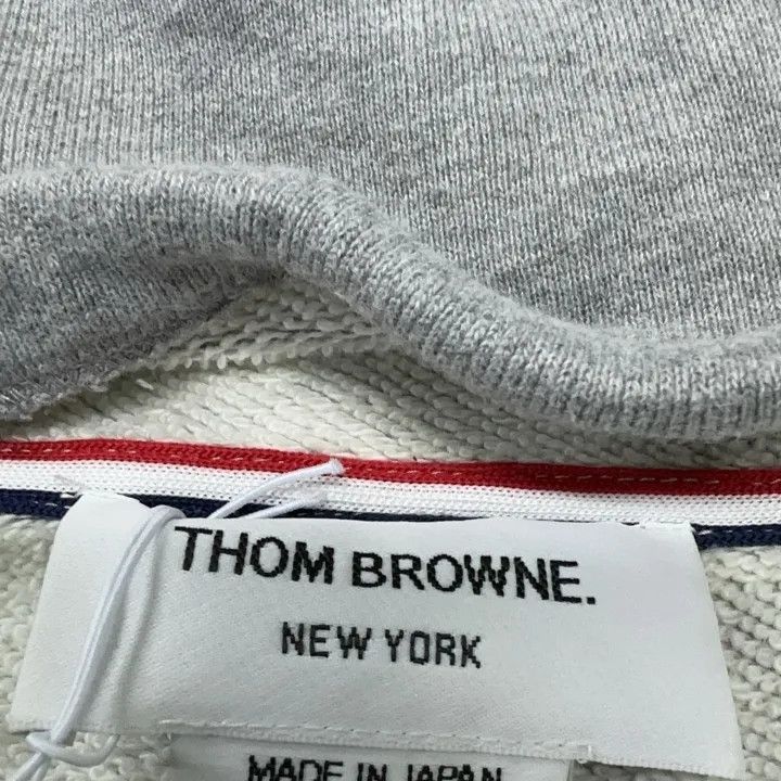 Thom Browne Thom Browne Classic Zip-Up Hoodie in Gray 0079 Size US M / EU 48-50 / 2 - 5 Thumbnail