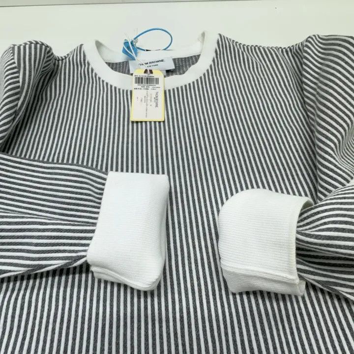 Thom Browne Thom Browne Classic Striped Crewneck Sweatshirt 0079 Size US M / EU 48-50 / 2 - 9 Thumbnail