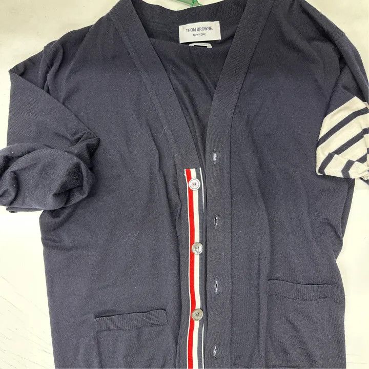 Thom Browne Thom Browne Classic V-Neck Cardigan in Blue 0079 Size US M / EU 48-50 / 2 - 6 Thumbnail
