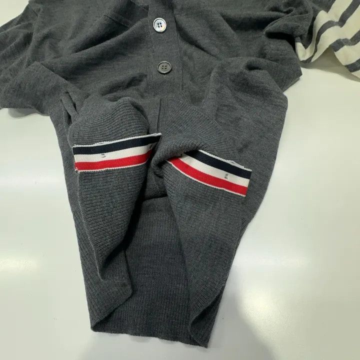Thom Browne Thom Browne Gray Merino Wool V-Neck Cardigan 0079 Size US S / EU 44-46 / 1 - 7 Thumbnail