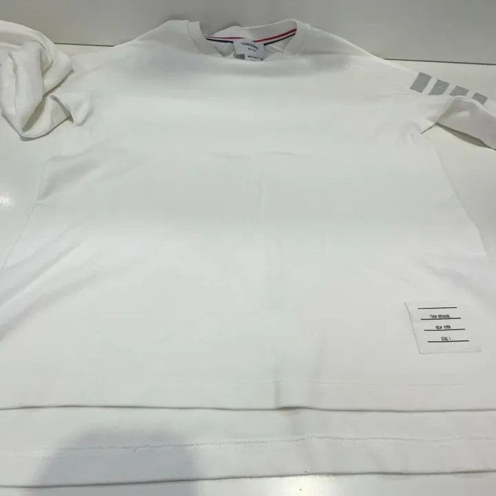 Thom Browne Thom Browne Classic Long Sleeve T-Shirt for Men 0079 Size US S / EU 44-46 / 1 - 9 Thumbnail