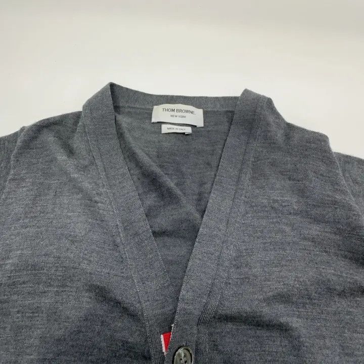 Thom Browne Thom Browne Classic Grey V-Neck Cardigan 0079 Size US M / EU 48-50 / 2 - 6 Thumbnail