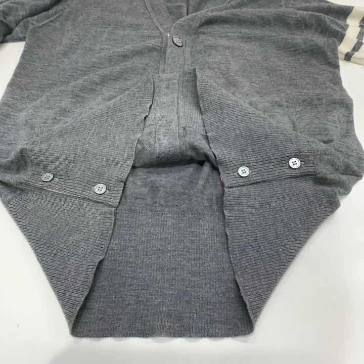 Thom Browne Thom Browne Classic Grey V-Neck Cardigan 0079 Size US M / EU 48-50 / 2 - 8 Thumbnail