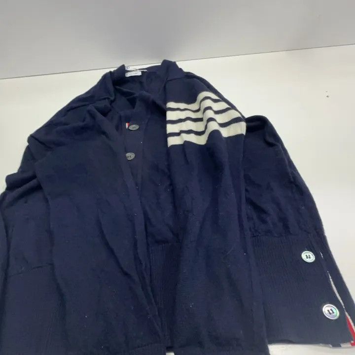 Thom Browne Thom Browne Classic V-Neck Cardigan in Blue 0079 Size US S / EU 44-46 / 1 - 10 Thumbnail