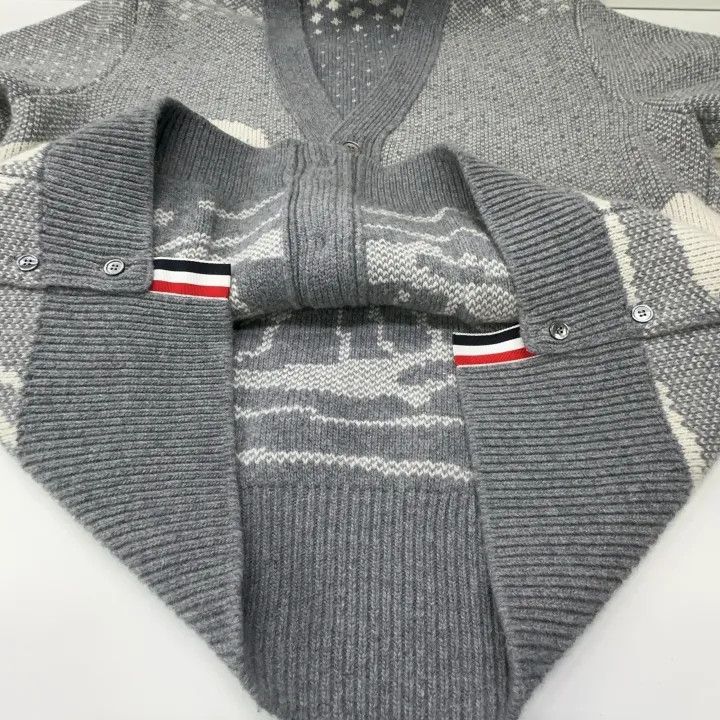 Thom Browne Thom Browne Geometric Pattern Cardigan Sweater 0079 Size US S / EU 44-46 / 1 - 13 Thumbnail