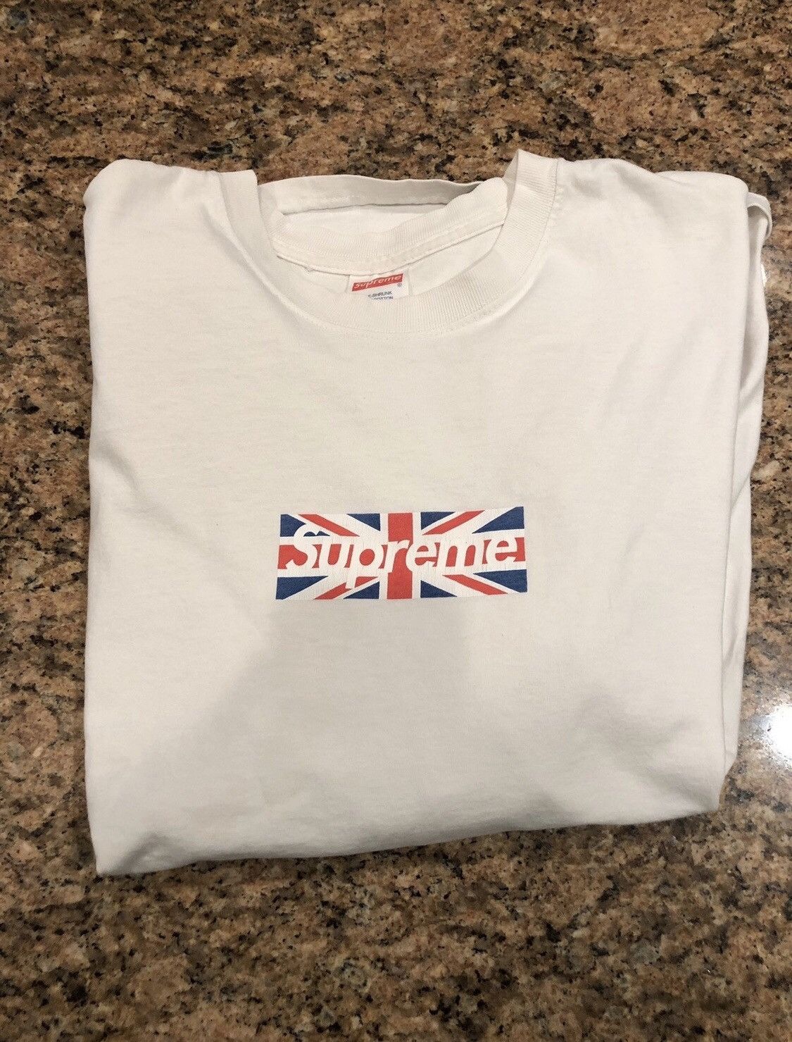 Supreme London 2024 box logo size L 2011