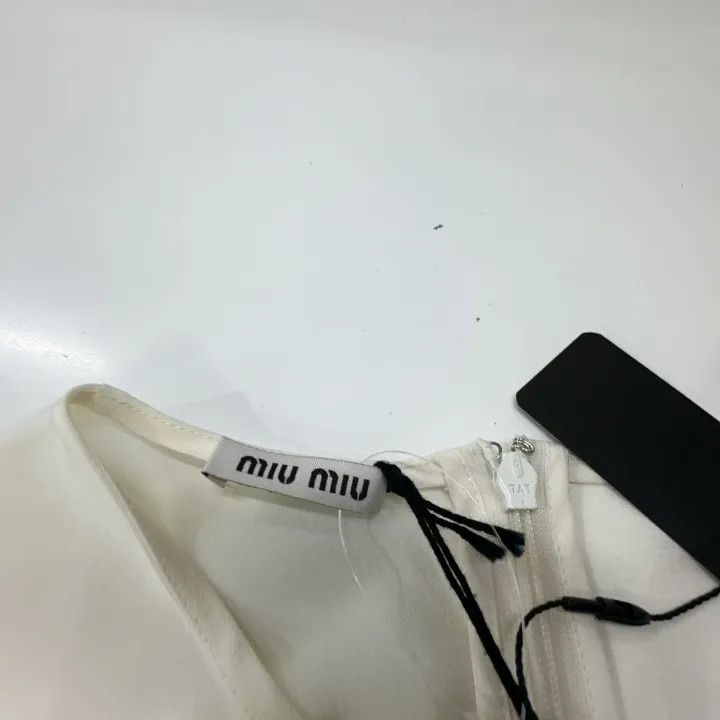 Miu Miu Miu Miu Casual Long Sleeve Tee Shirt 0079 Size M / US 6-8 / IT 42-44 - 4 Thumbnail