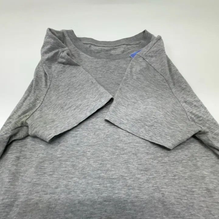 Miu Miu Miu Miu Casual Comfortable Round Neck T-Shirt 0079 Size XS / US 0-2 / IT 36-38 - 10 Thumbnail