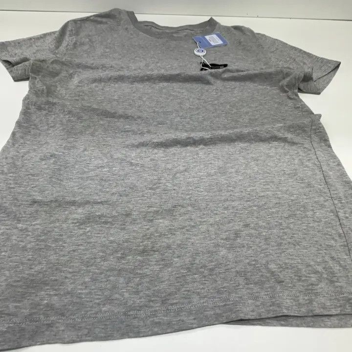 Miu Miu Miu Miu Casual Comfortable Round Neck T-Shirt 0079 Size XS / US 0-2 / IT 36-38 - 8 Thumbnail