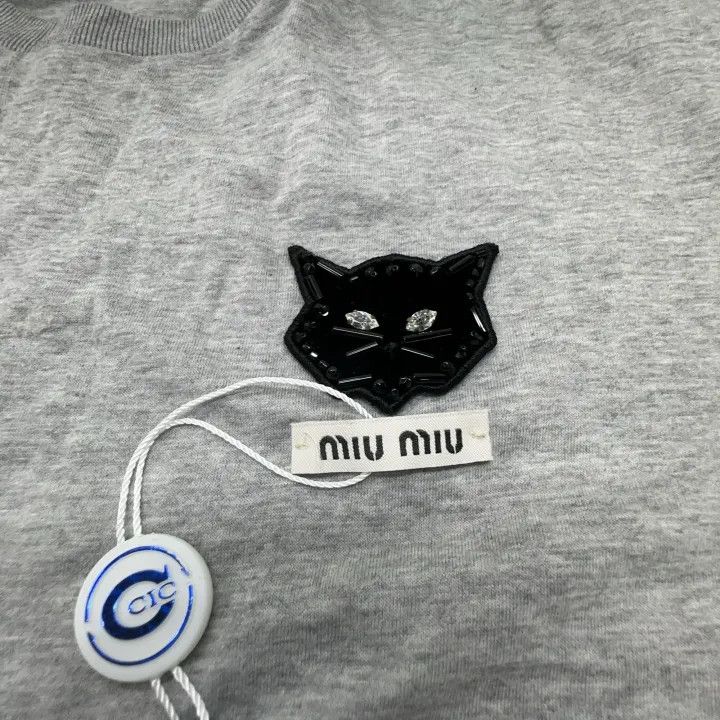 Miu Miu Miu Miu Casual Comfortable Round Neck T-Shirt 0079 Size XS / US 0-2 / IT 36-38 - 6 Thumbnail