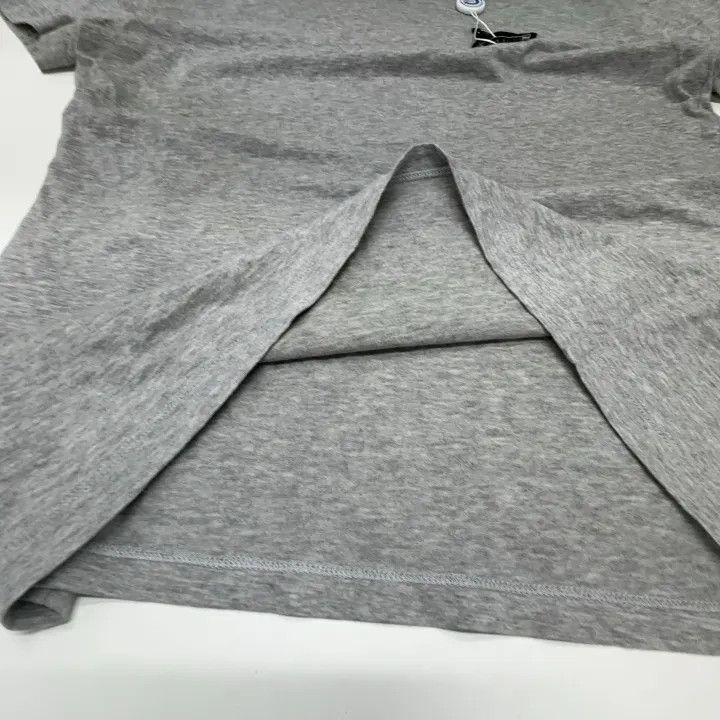 Miu Miu Miu Miu Casual Comfortable Round Neck T-Shirt 0079 Size XS / US 0-2 / IT 36-38 - 9 Thumbnail