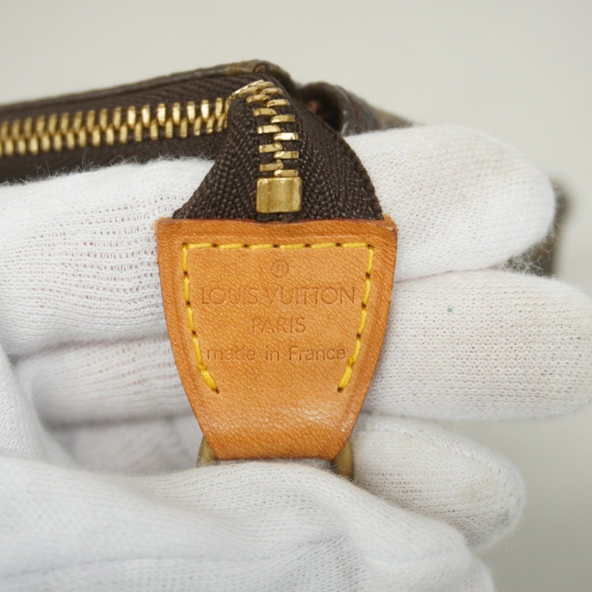 Louis Vuitton Louis Vuitton Pochette Accessoire clutch Size ONE SIZE - 9 Thumbnail