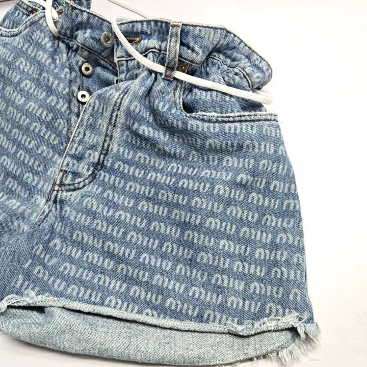 Miu Miu Miu Miu SS22 Logo Denim Shorts 0079 Size 27" / US 4 / IT 40 - 14 Thumbnail
