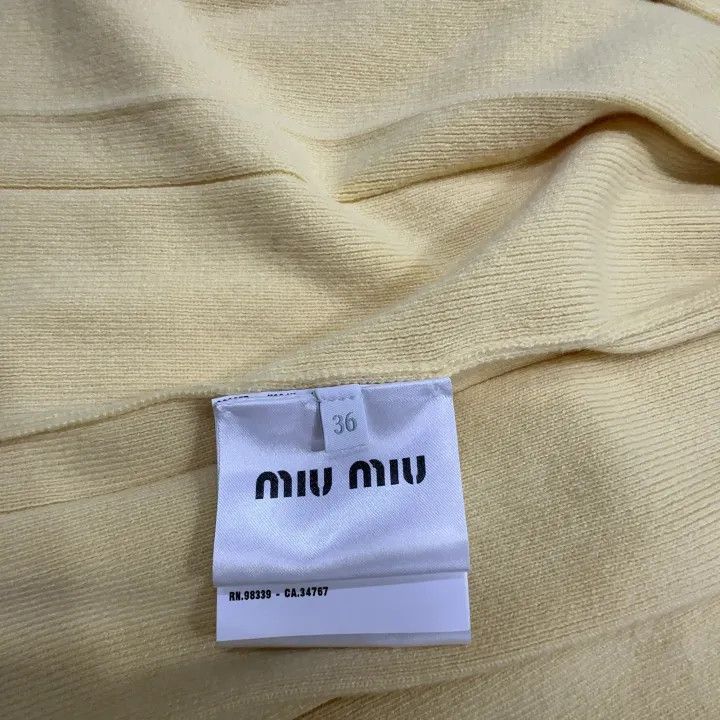 Miu Miu Miu Miu Cream Pleated Logo Mini Skirt 0079 Size 36" / US 14 / IT 50 - 5 Thumbnail