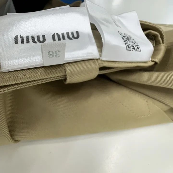 Miu Miu Miu Miu Beige Logo Mini Skirt for Women 0079 Size 38" / US 16 / IT 52 - 4 Thumbnail