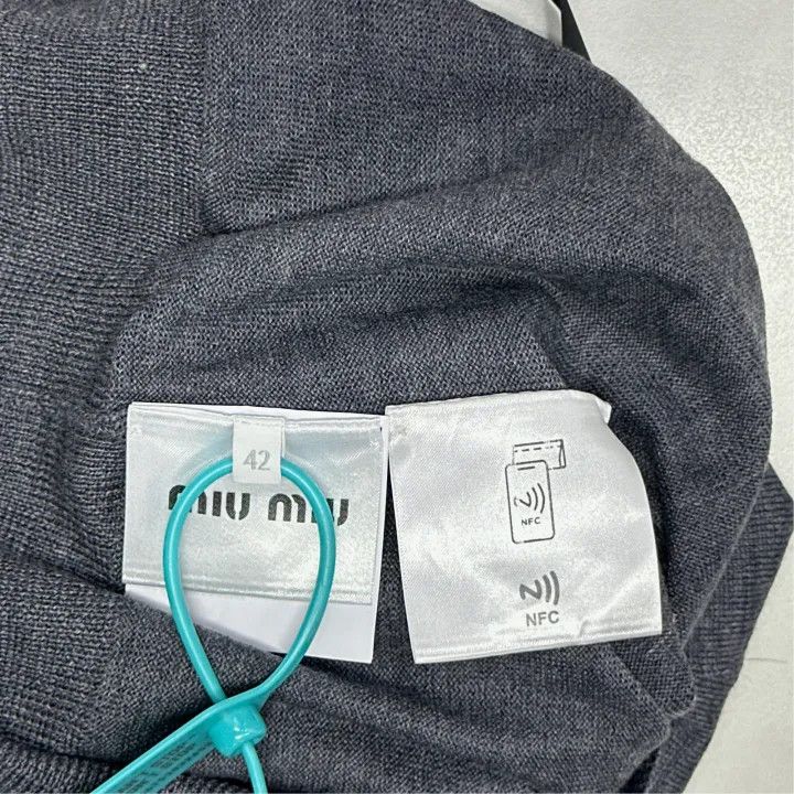 Miu Miu Miu Miu Gray Cropped Sweater with Embroidery 0079 Size L / US 10 / IT 46 - 3 Thumbnail