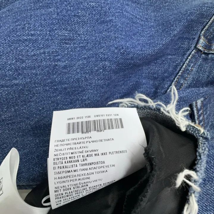 Miu Miu Miu Miu Denim Cropped Jacket with Patches 0079 Size M / US 6-8 / IT 42-44 - 8 Thumbnail