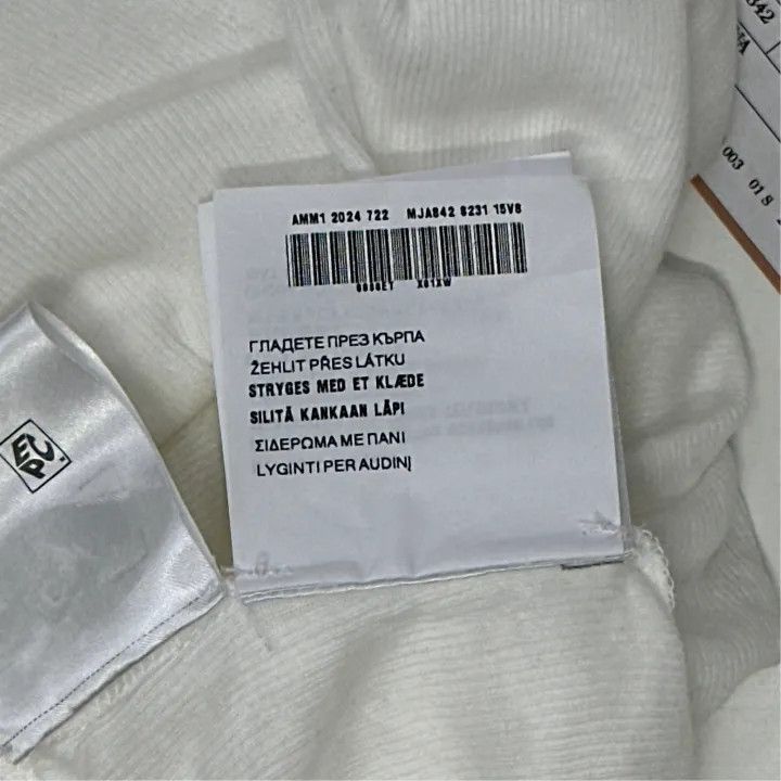 Miu Miu Miu Miu White Long Sleeve Knit Dress 0079 Size M / US 6-8 / IT 42-44 - 4 Thumbnail