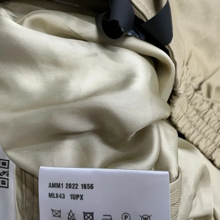 Miu Miu Miu Miu SS22 Casual Long Sleeve Jacket in Beige 0079 Size M / US 6-8 / IT 42-44 - 4 Thumbnail