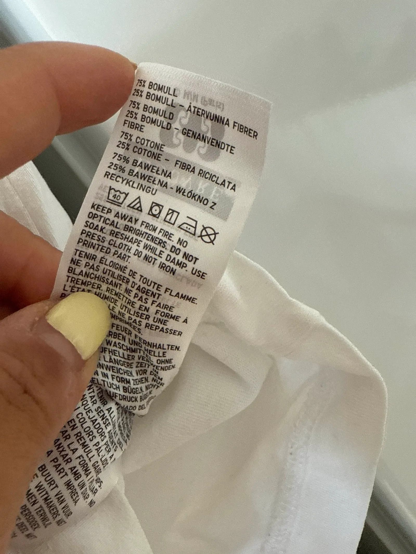Uniqlo Uniqlo T-shirt Size US M / EU 48-50 / 2 - 3 Thumbnail