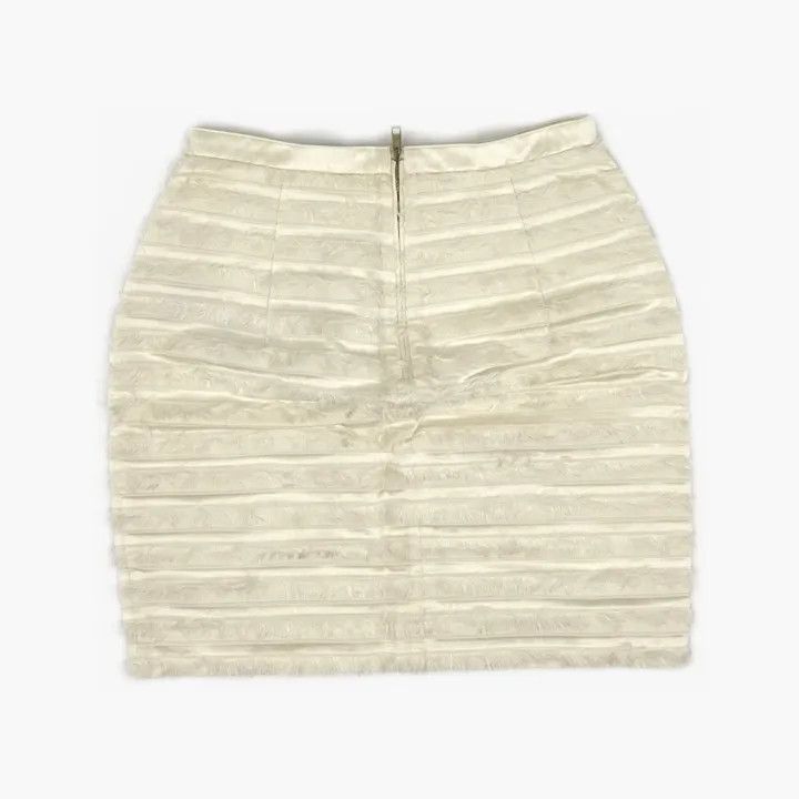 Burberry Burberry White Slim Fit Mini Skirt 0079 Size 30" / US 8 / IT 44 - 3 Thumbnail