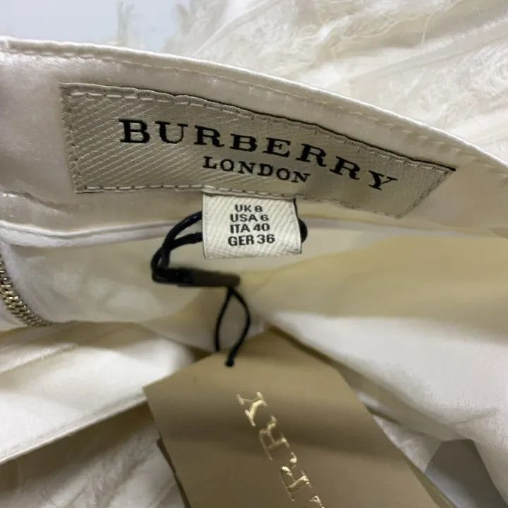 Burberry Burberry White Slim Fit Mini Skirt 0079 Size 30" / US 8 / IT 44 - 6 Thumbnail