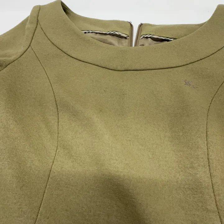 Burberry Burberry Fashionable Solid Color Long Sleeve Dress 0079 Size M / US 6-8 / IT 42-44 - 7 Thumbnail