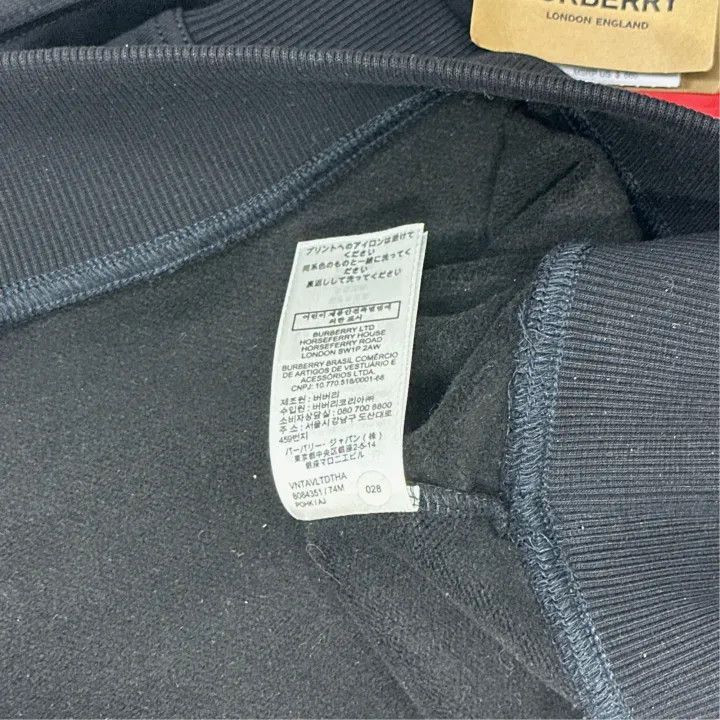 Burberry Burberry Black Logo Sweatshirt for Women 0079 Size L / US 10 / IT 46 - 4 Thumbnail
