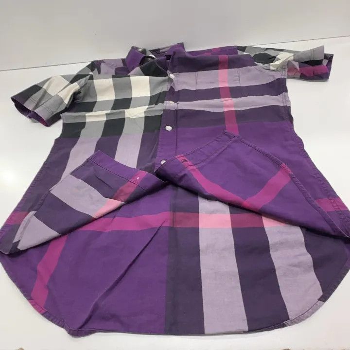 Burberry Burberry Casual Fashion Short Sleeve T-Shirt 0079 Size S / US 4 / IT 40 - 12 Thumbnail