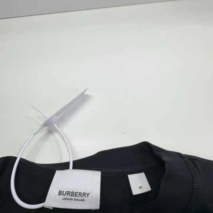 Burberry Burberry Logo Round Neck T-Shirt for Women 0079 Size M / US 6-8 / IT 42-44 - 4 Thumbnail