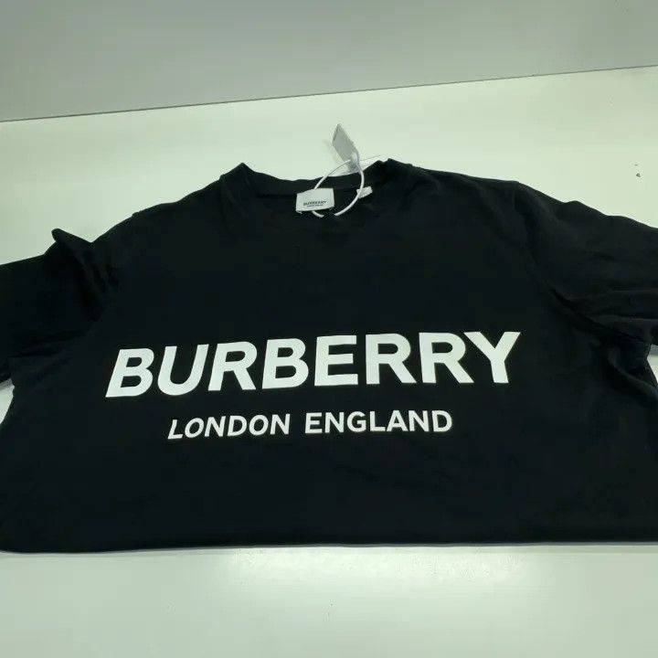 Burberry Burberry Logo Round Neck T-Shirt for Women 0079 Size M / US 6-8 / IT 42-44 - 7 Thumbnail