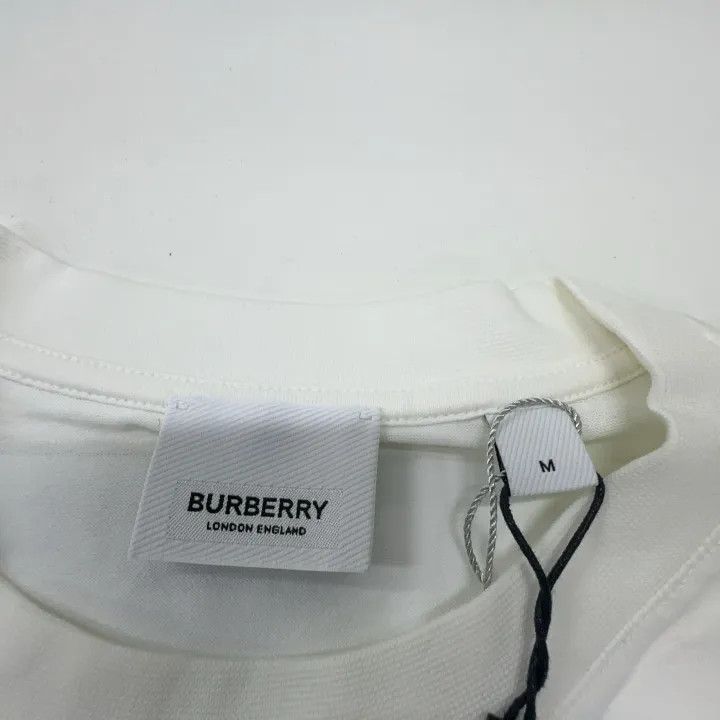 Burberry Burberry Graphic Print Short Sleeve T-Shirt 0079 Size M / US 6-8 / IT 42-44 - 4 Thumbnail