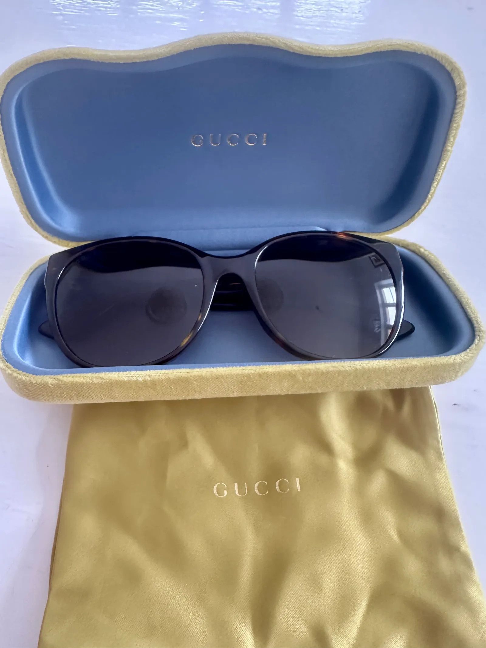 Gucci Gucci Bumblebee Sunglasses Size ONE SIZE - 3 Thumbnail