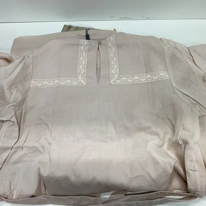 Burberry Burberry Short Sleeve Dress with Belt 0079 Size M / US 6-8 / IT 42-44 - 7 Thumbnail