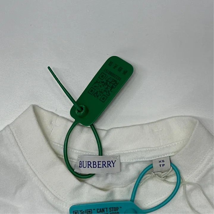 Burberry Burberry Casual Loose Fit Printed T-Shirt 0079 Size XS / US 0-2 / IT 36-38 - 2 Thumbnail