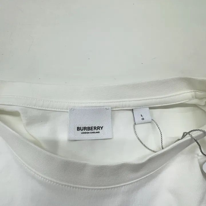 Burberry Burberry Logo Graphic Oversized T-Shirt 0079 Size L / US 10 / IT 46 - 13 Thumbnail