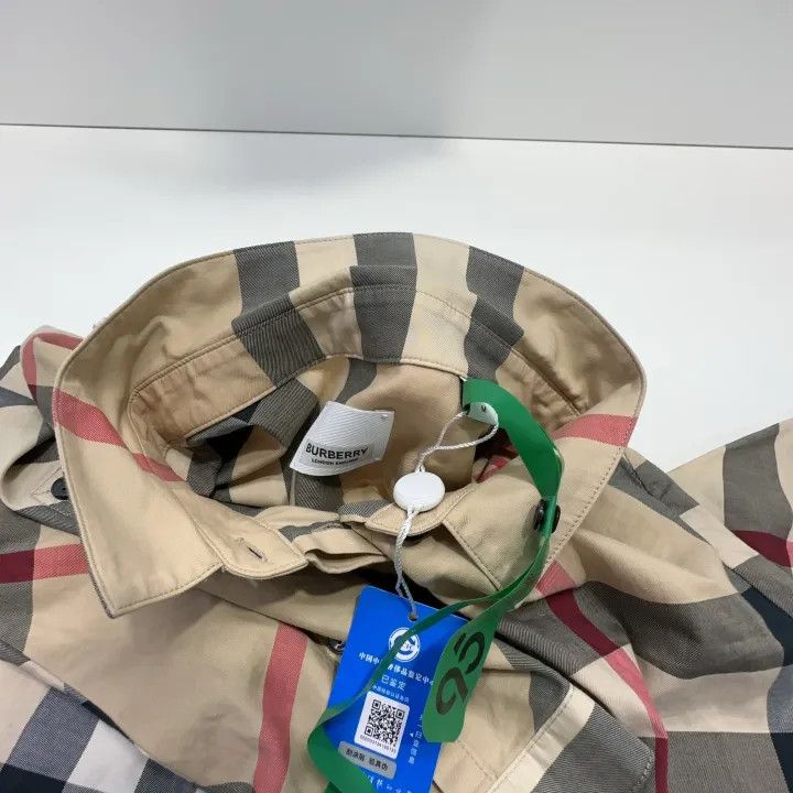 Burberry Burberry Plaid Long Sleeve Shirt with Waist Detail 0079 Size M / US 6-8 / IT 42-44 - 6 Thumbnail