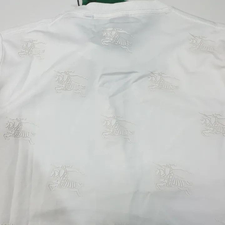 Burberry Burberry Patterned Short Sleeve T-shirt for Women 0079 Size XS / US 0-2 / IT 36-38 - 4 Thumbnail