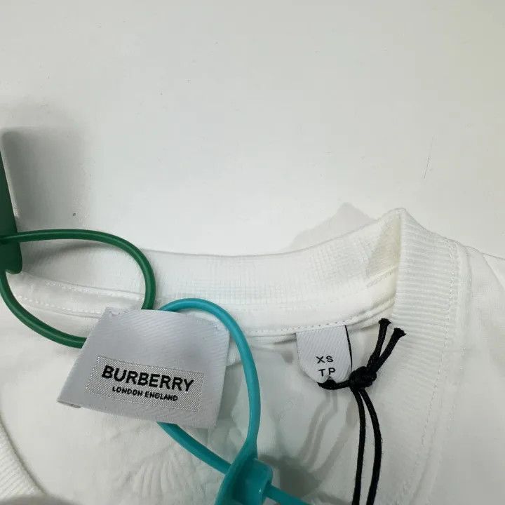 Burberry Burberry Patterned Short Sleeve T-shirt for Women 0079 Size XS / US 0-2 / IT 36-38 - 2 Thumbnail