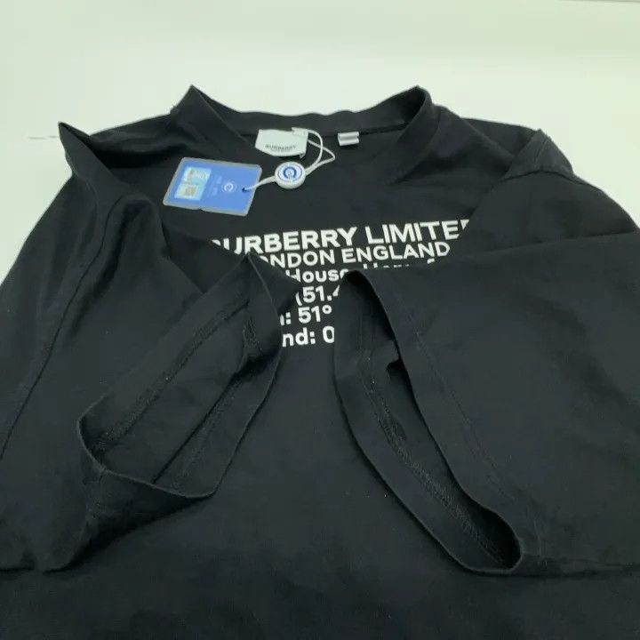 Burberry Burberry Black Graphic Print Oversized T-Shirt 0079 Size M / US 6-8 / IT 42-44 - 8 Thumbnail