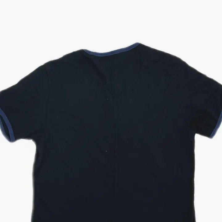 Burberry Burberry Logo Embroidered V-Neck T-Shirt 0079 Size M / US 6-8 / IT 42-44 - 4 Thumbnail