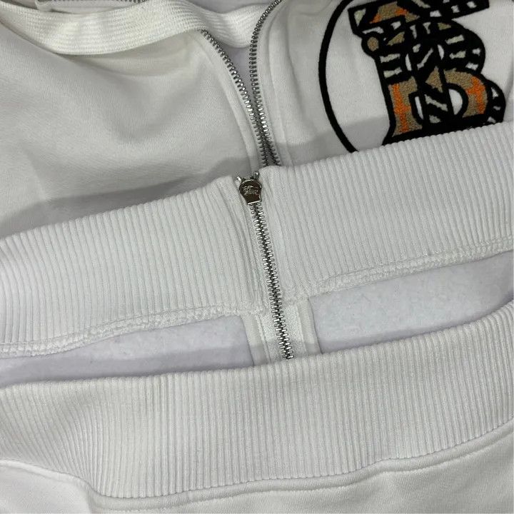 Burberry Burberry Logo Hoodie with Zip Closure 0079 Size S / US 4 / IT 40 - 6 Thumbnail