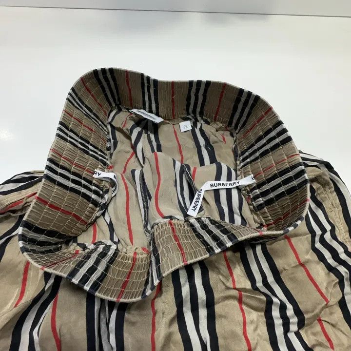 Burberry Burberry Iconic Striped Silk Loose Shorts 0079 Size 30" / US 8 / IT 44 - 7 Thumbnail
