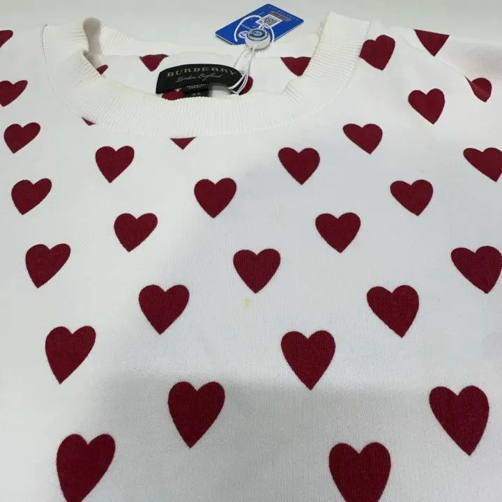 Burberry Burberry Heart Print Fashion Sweatshirt 0079 Size XL / US 12-14 / IT 48-50 - 7 Thumbnail