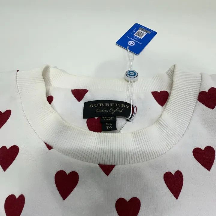 Burberry Burberry Heart Print Fashion Sweatshirt 0079 Size XL / US 12-14 / IT 48-50 - 6 Thumbnail