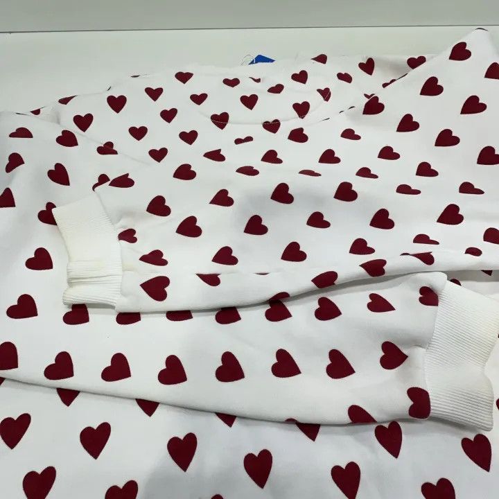 Burberry Burberry Heart Print Fashion Sweatshirt 0079 Size XL / US 12-14 / IT 48-50 - 12 Thumbnail